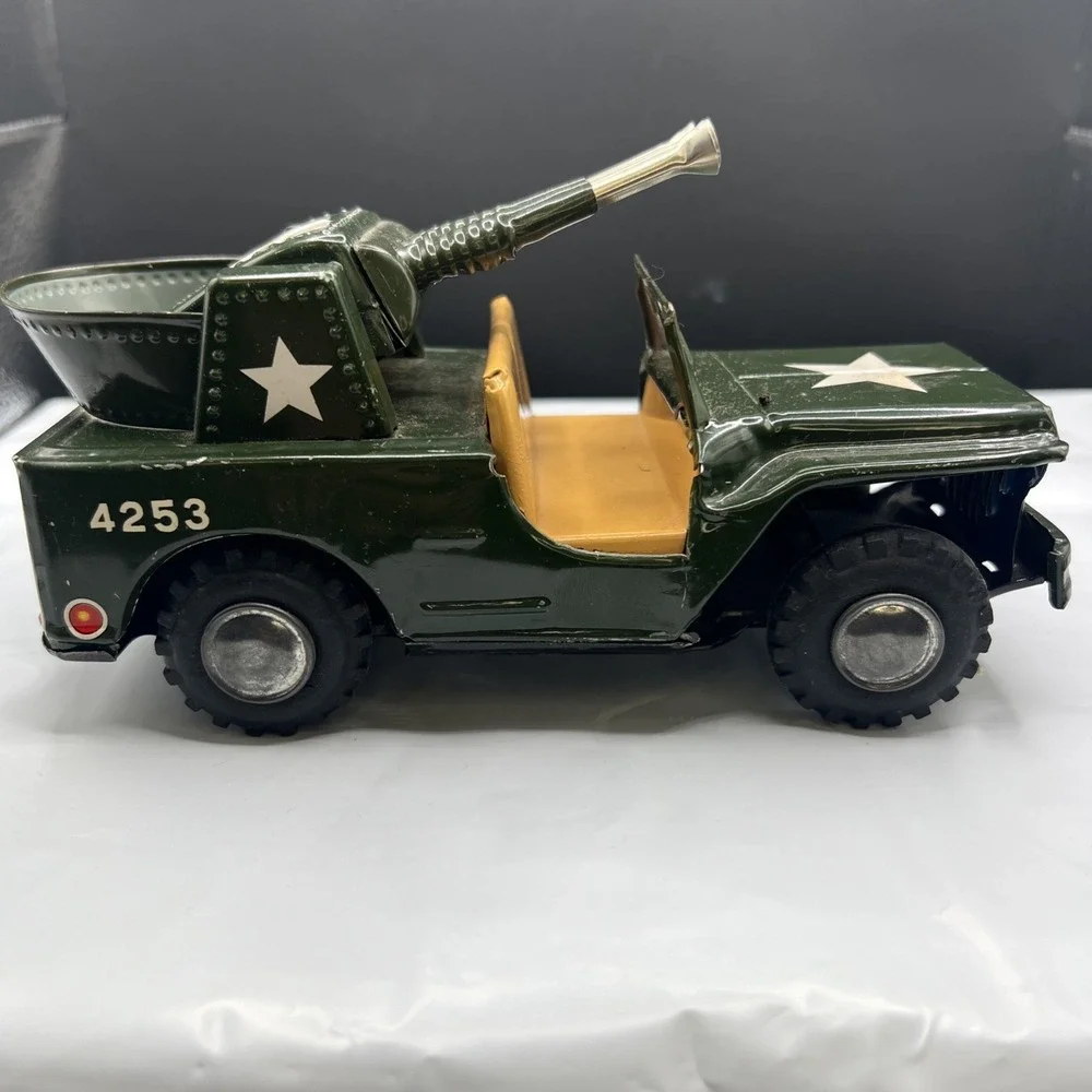 Vintage 1950s Nomura TN Japan Tin Litho Military Jeep #4253 Anti-Aircraft